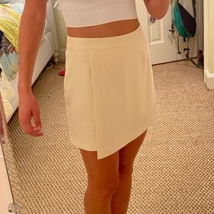Forever 21 Cream Skirt with Gold Zipper
